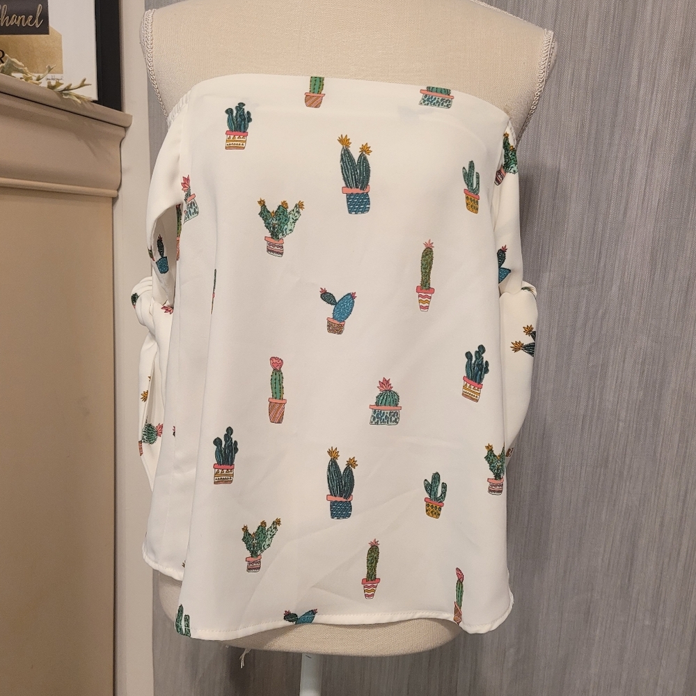 🆕️ boutique top cactus shoulder tie